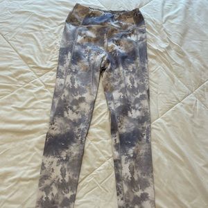 Cloud print high waisted leggings